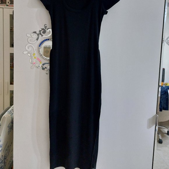 Bar III Short Sleeve Long Flattering Dress Soft Comfortable Black Size MEDIUM - Picture 2 of 12